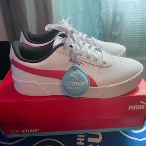 WHITE SOFT FOAM PUMAS